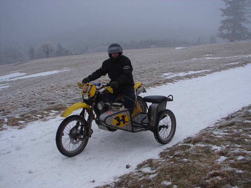 262 John Hind auf Husqvarna.JPG